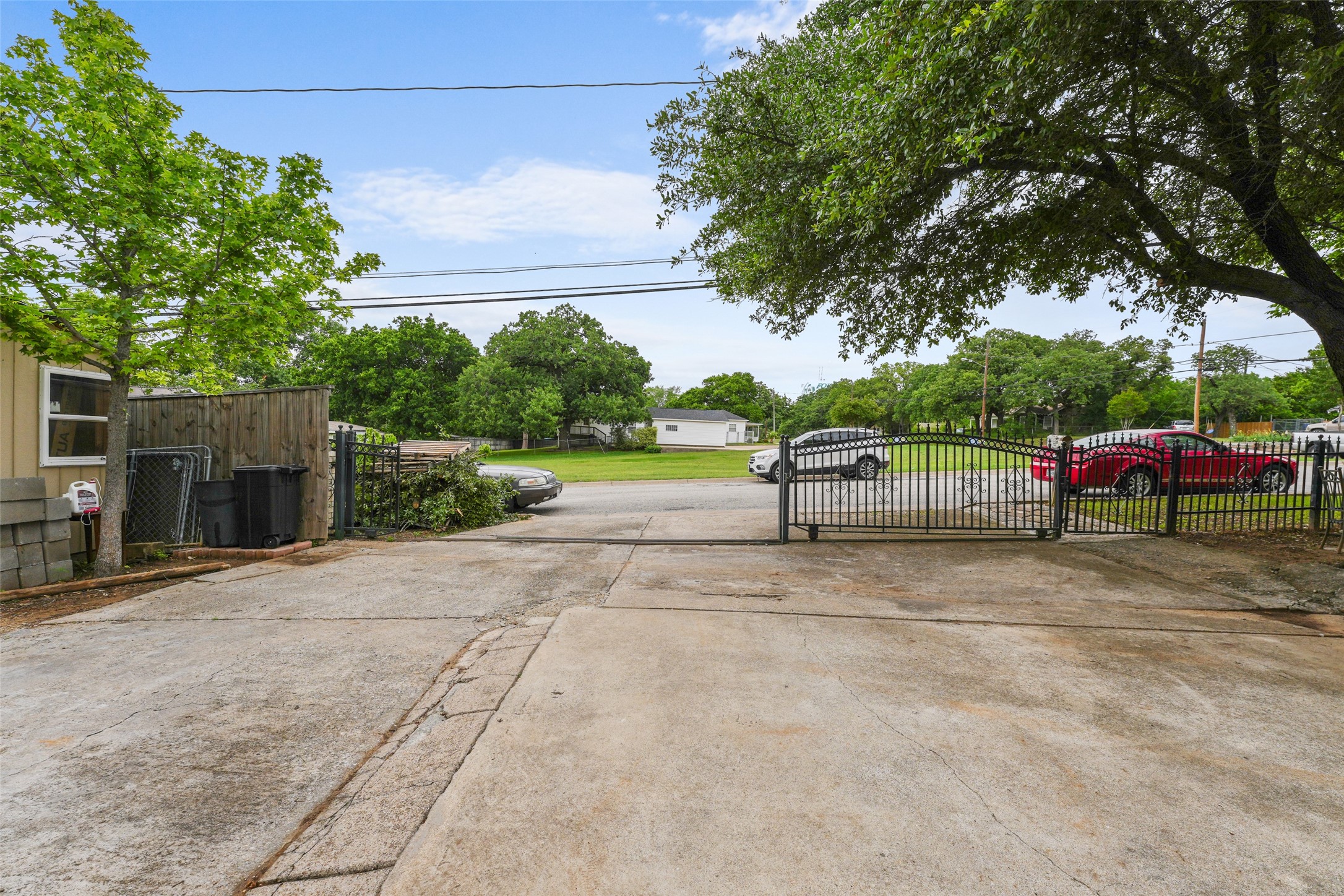 6000 Forest Hill Drive Forest Hill TX 76119