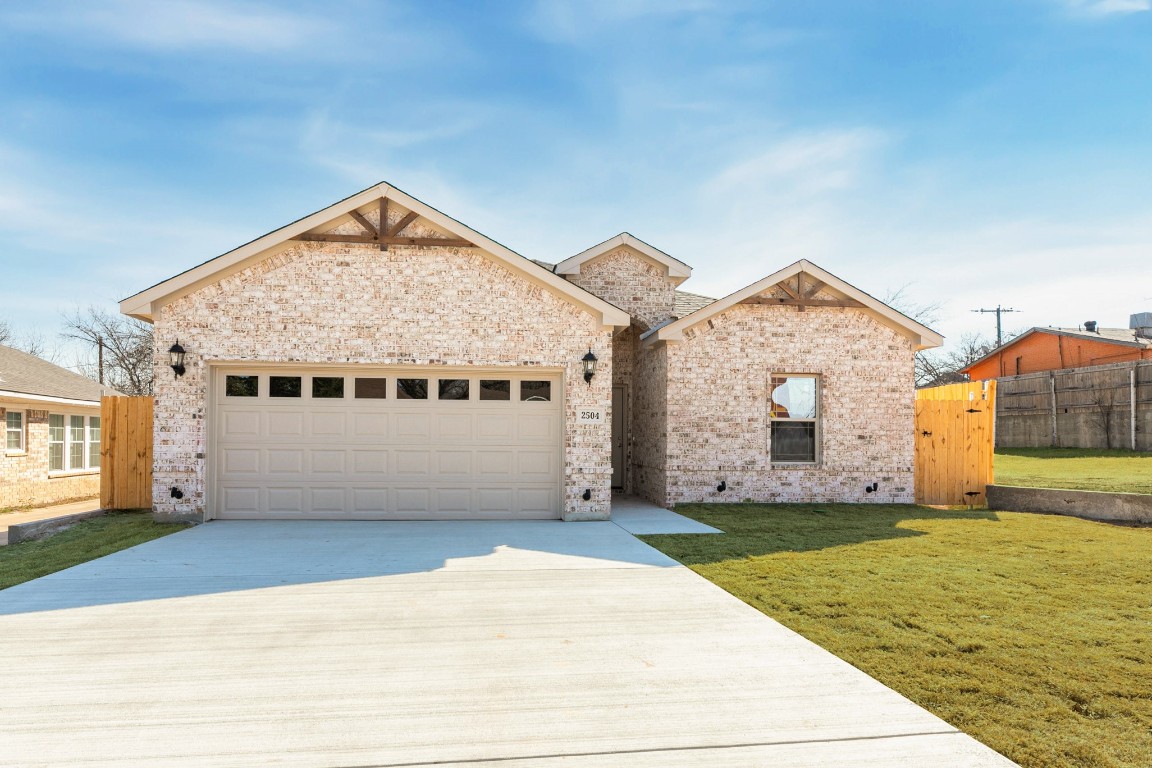 2504 Gould Avenue Fort Worth TX 76164
