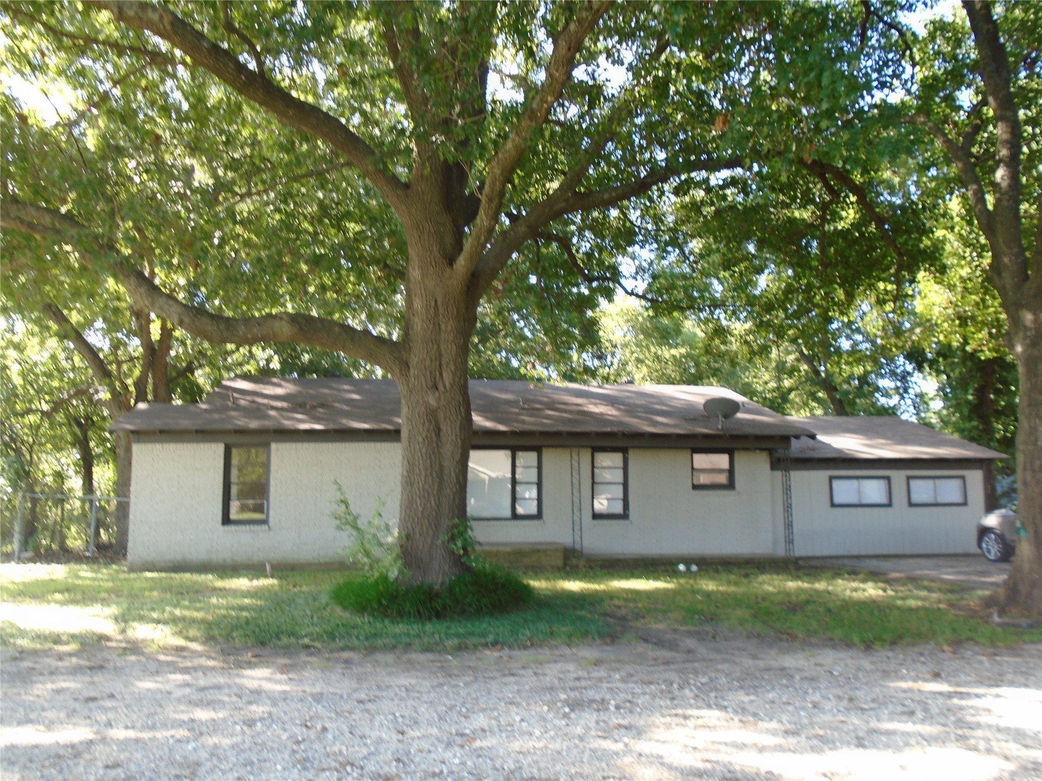 704 Scurlock Street Grandview TX 76050