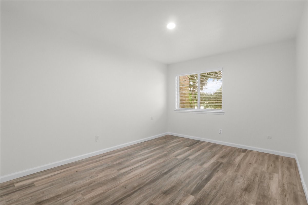 3118 Roundtree Lane Garland TX 75044