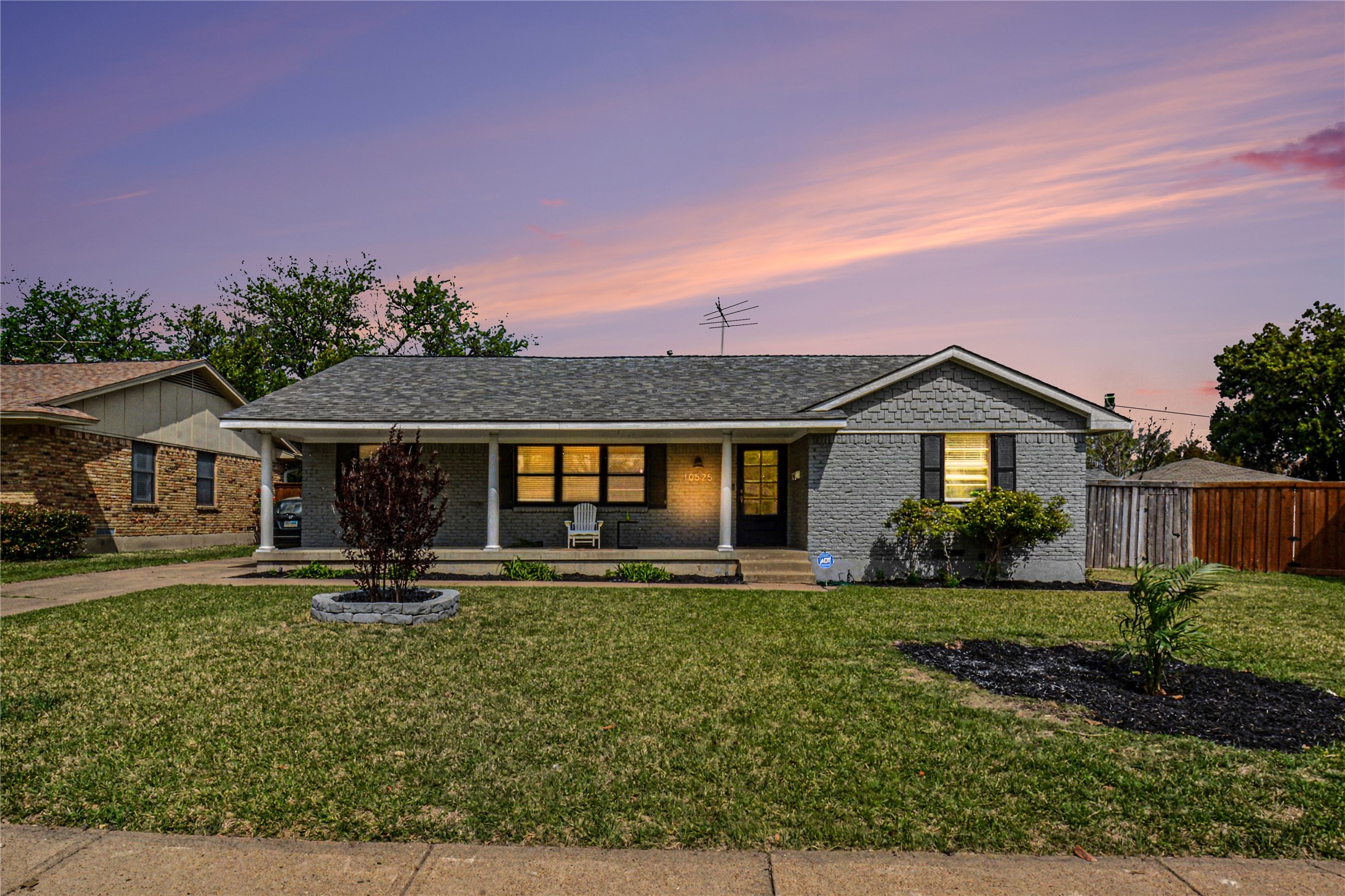 10525 Yorkford Drive Dallas TX 75238