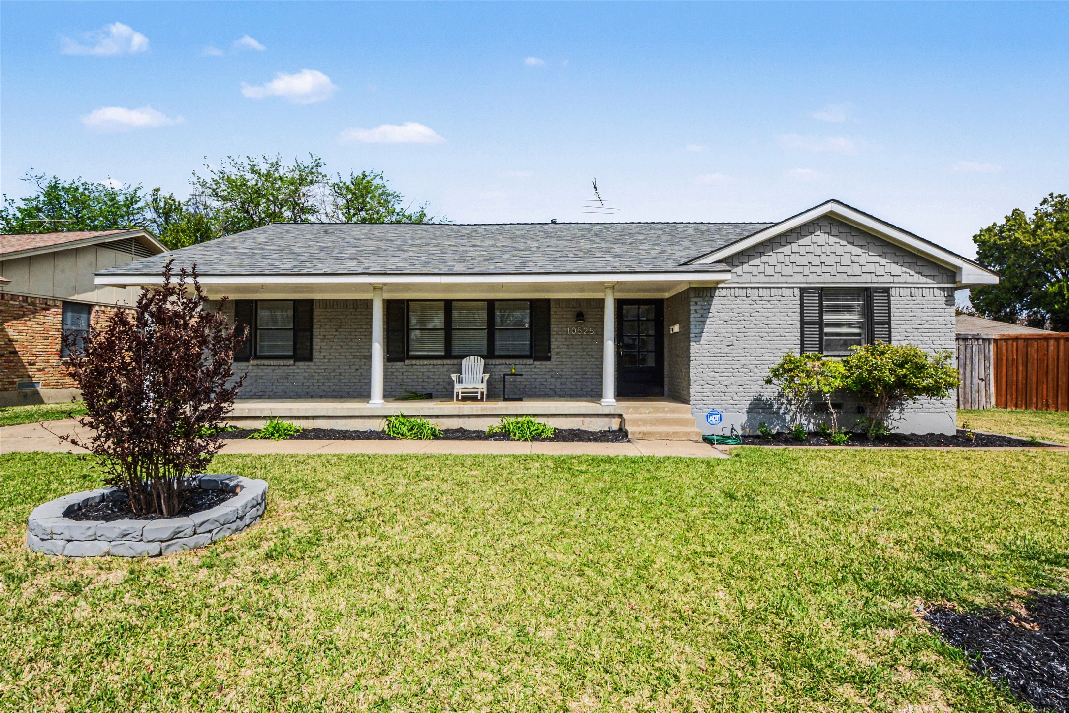 10525 Yorkford Drive Dallas TX 75238