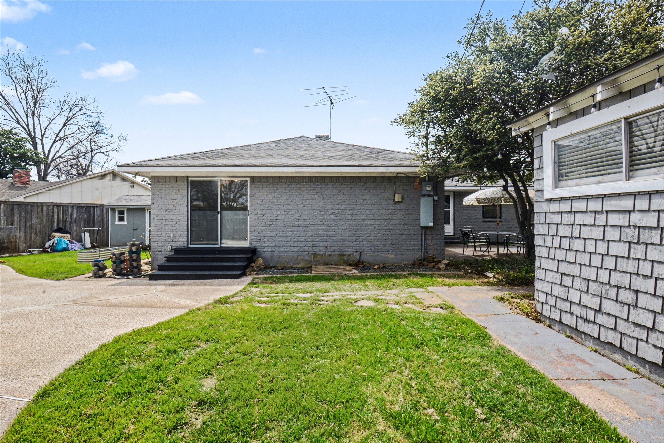 10525 Yorkford Drive Dallas TX 75238