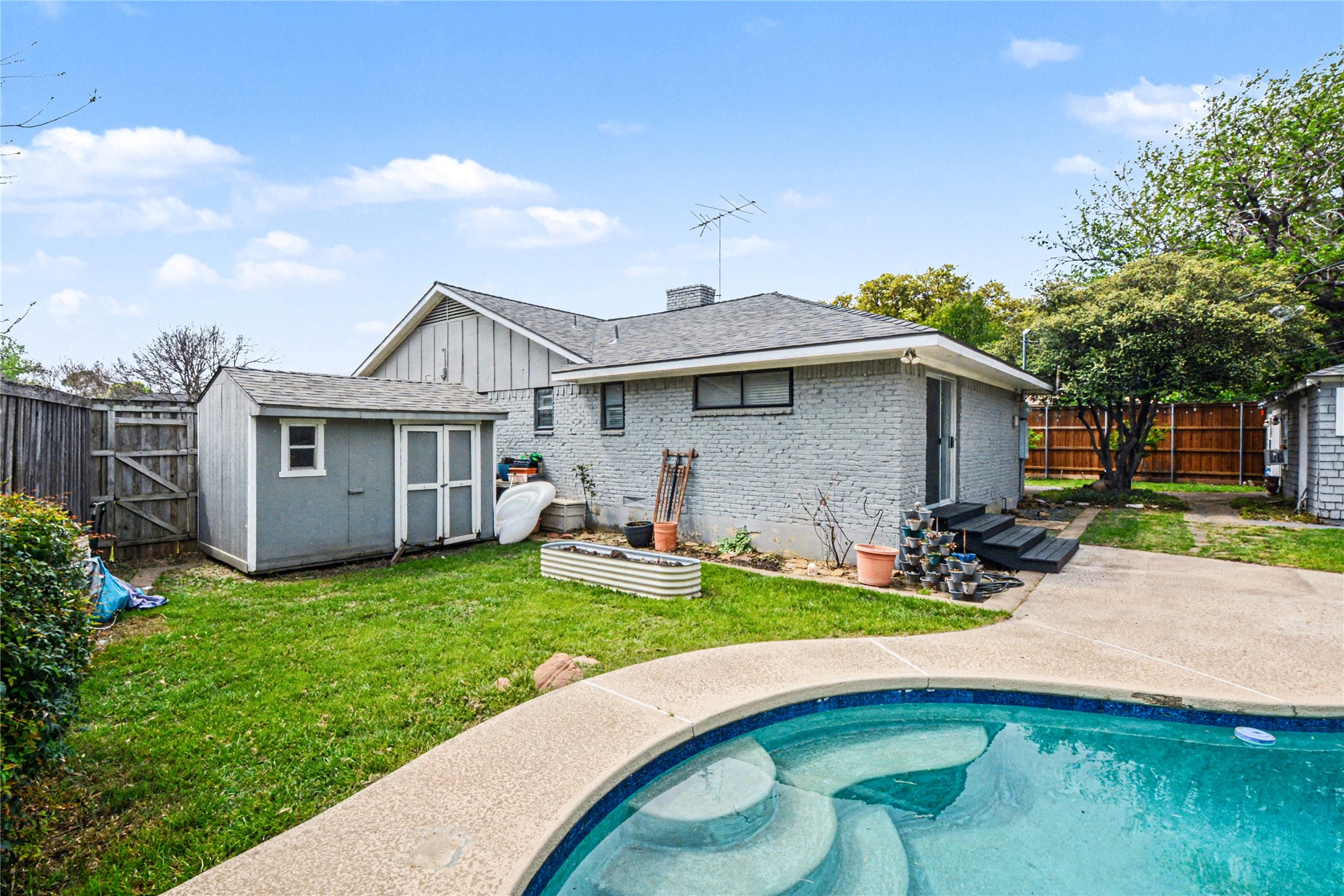 10525 Yorkford Drive Dallas TX 75238