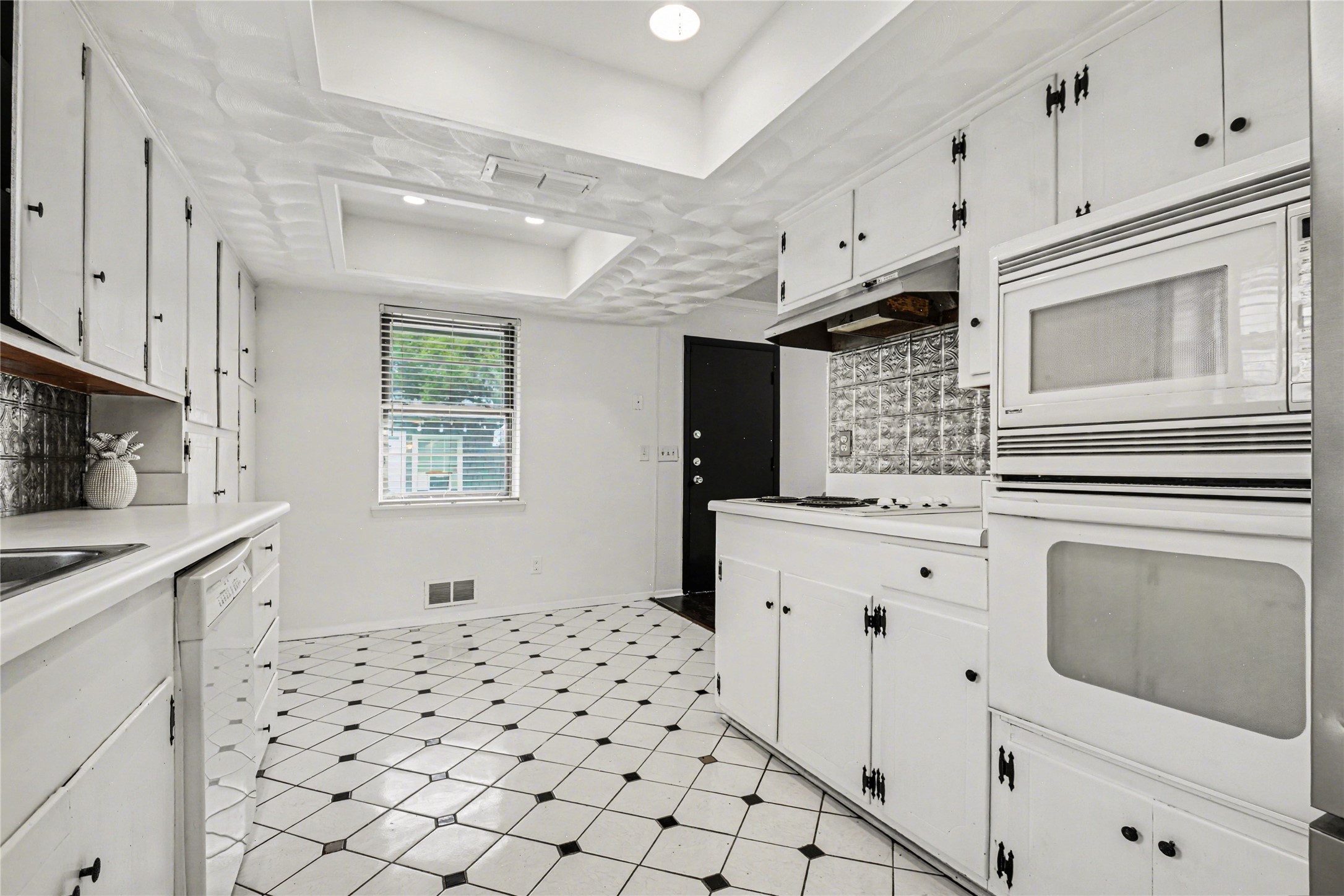 10525 Yorkford Drive Dallas TX 75238