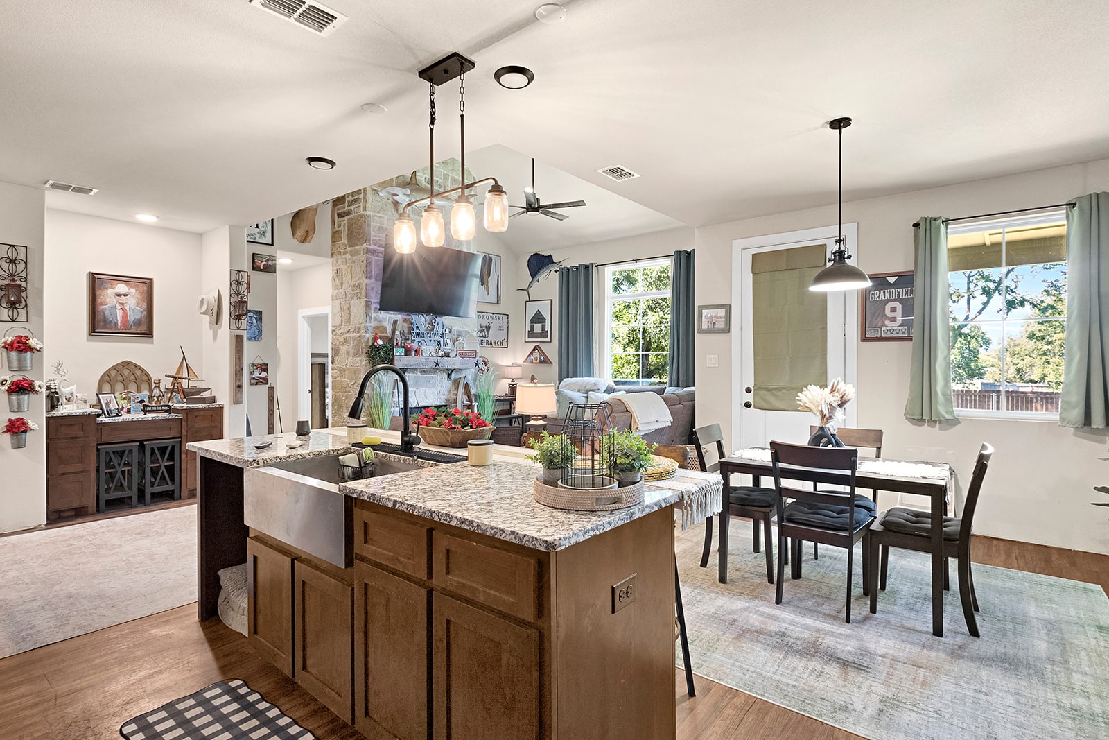 540 E Main Street Pilot Point TX 76258