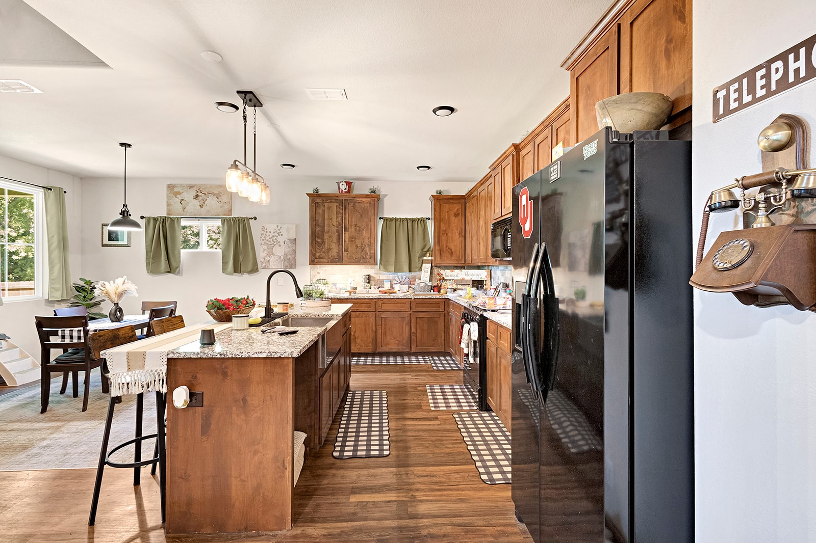 540 E Main Street Pilot Point TX 76258