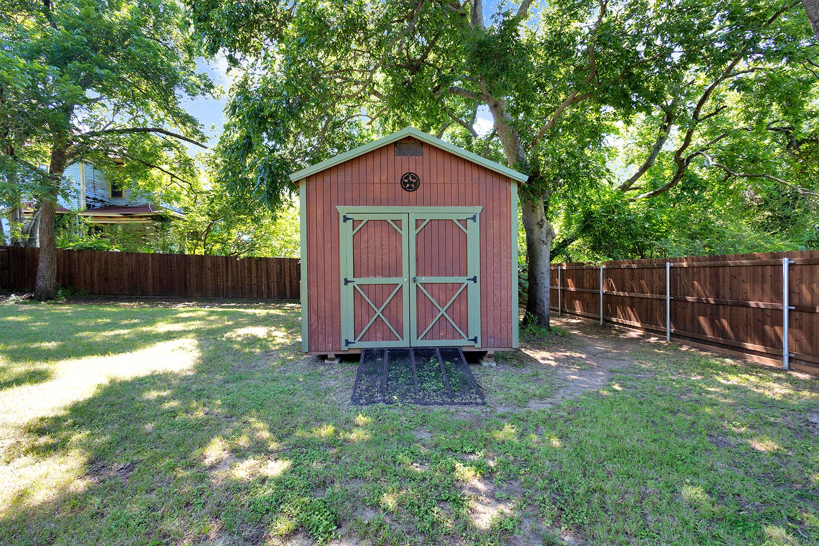 540 E Main Street Pilot Point TX 76258