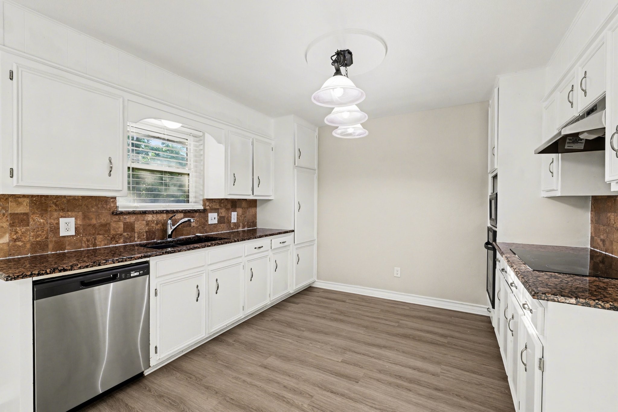 4900 Ridgeline Drive Arlington TX 76017