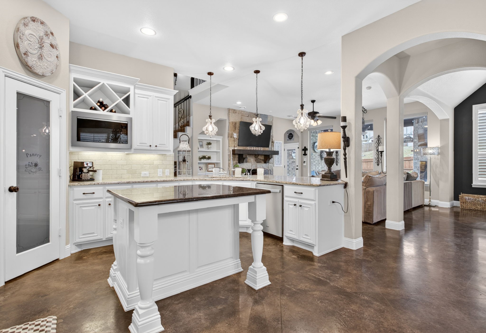 1213 Teton Drive Burleson TX 76028