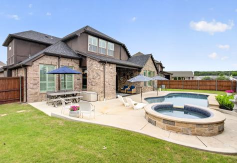 1213 Teton Drive Burleson TX 76028