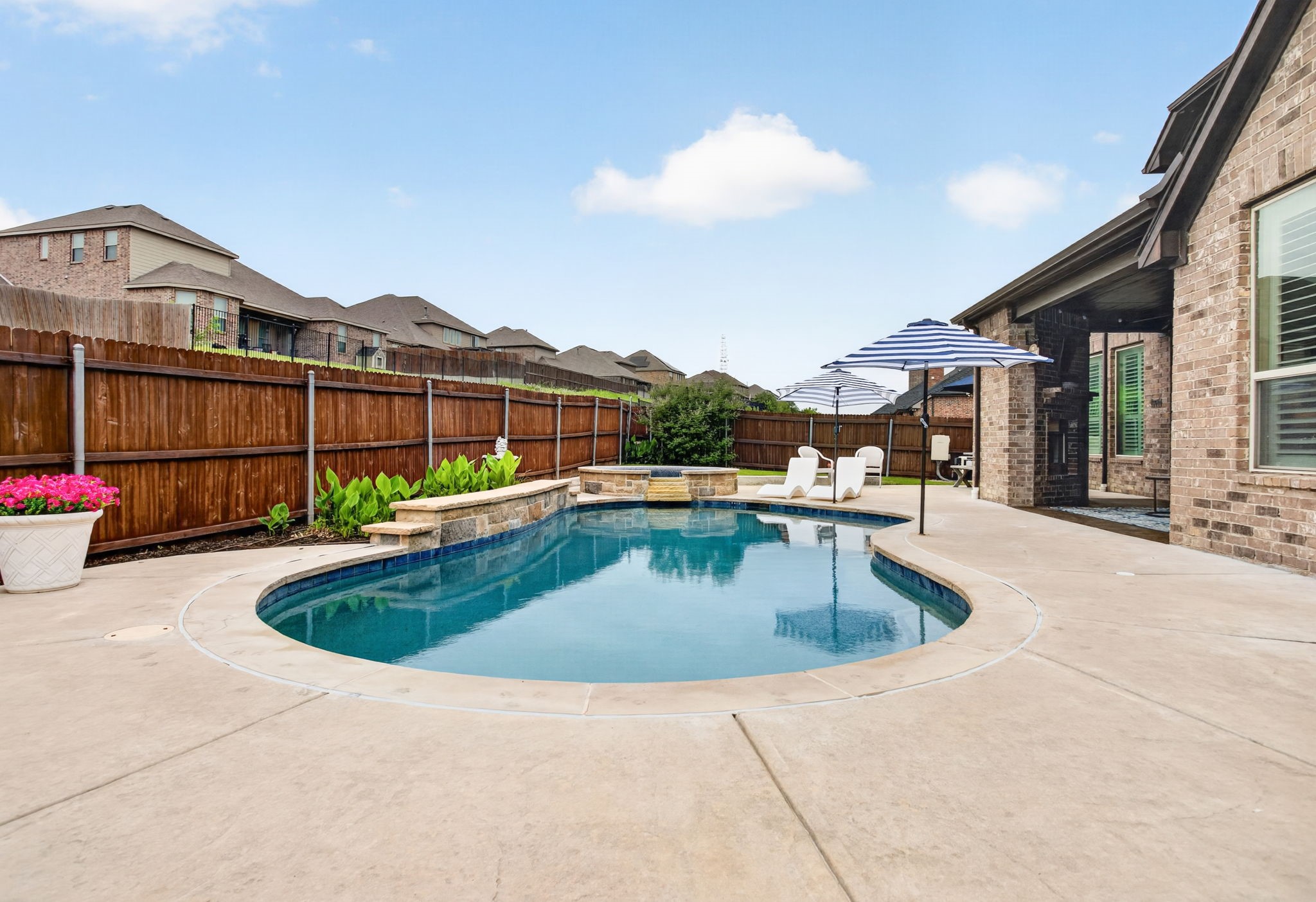 1213 Teton Drive Burleson TX 76028