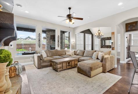 1213 Teton Drive Burleson TX 76028