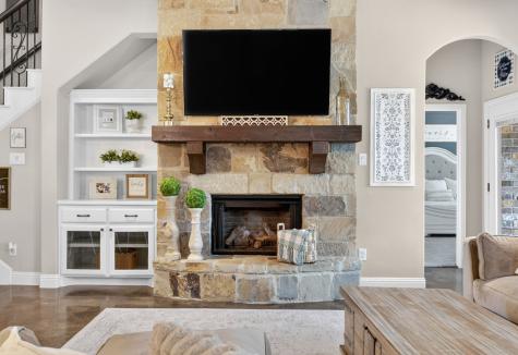 1213 Teton Drive Burleson TX 76028