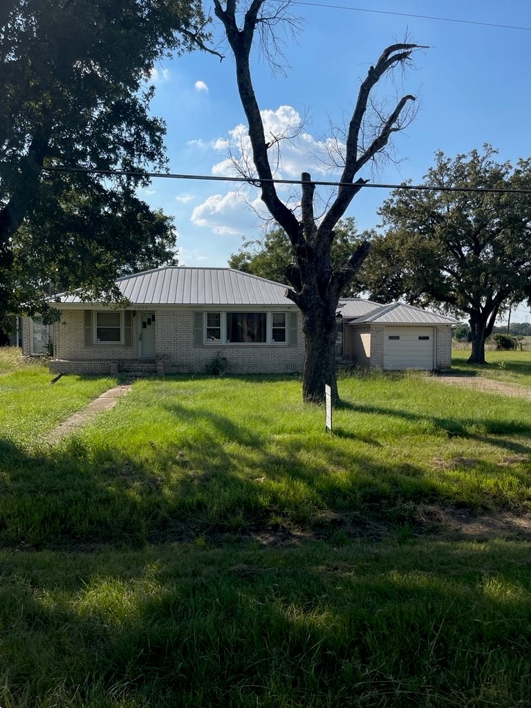 1001 S Fairway Street Fairfield TX 75840