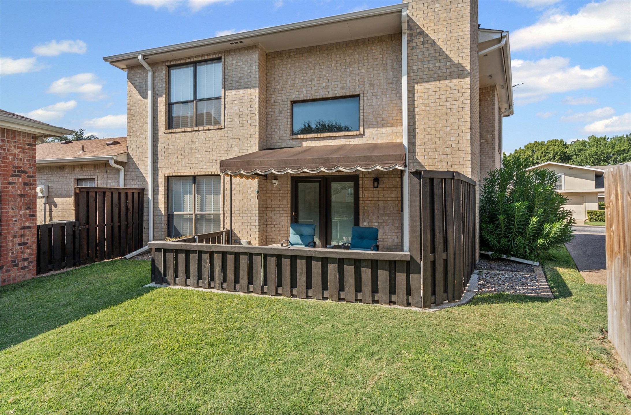 32 One Main Place Benbrook TX 76126