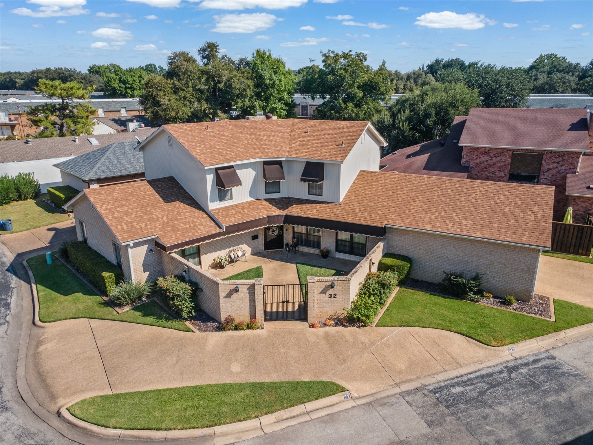 32 One Main Place Benbrook TX 76126
