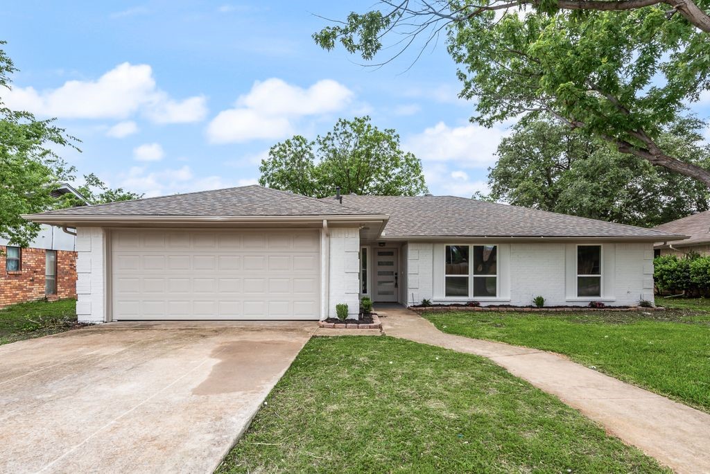 1606 Highpoint Drive Lewisville TX 75077