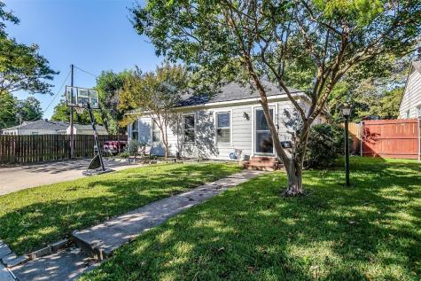 601 NE 11th Street Grand Prairie TX 75050