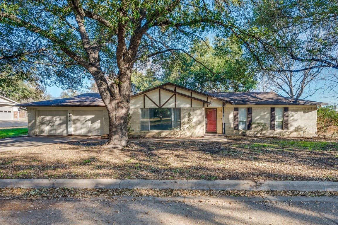 5209 Briarwood Lane Fort Worth TX 76112
