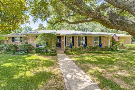 4146 Courtshire Drive Dallas TX 75229
