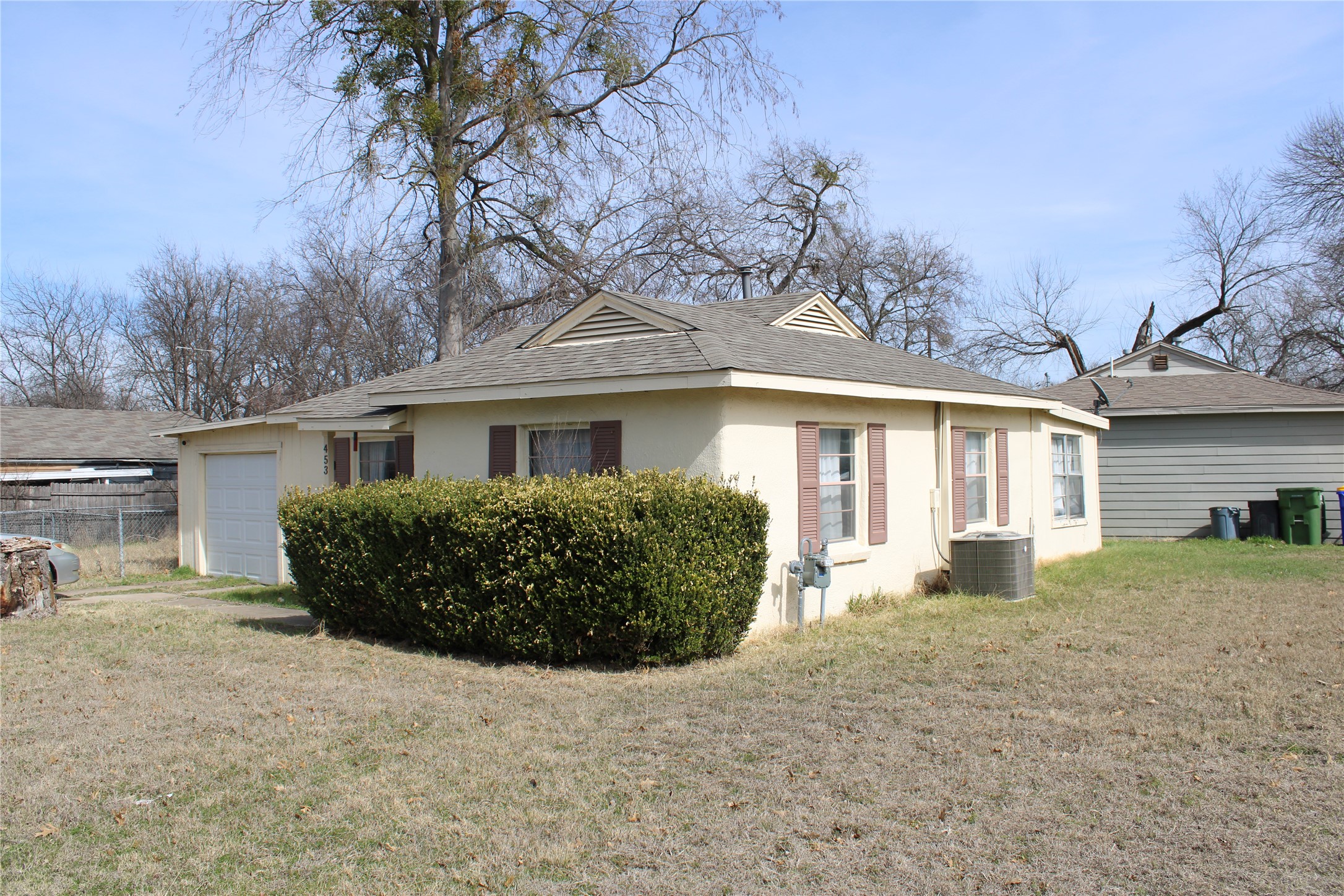 453 S Redford Lane White Settlement TX 76108