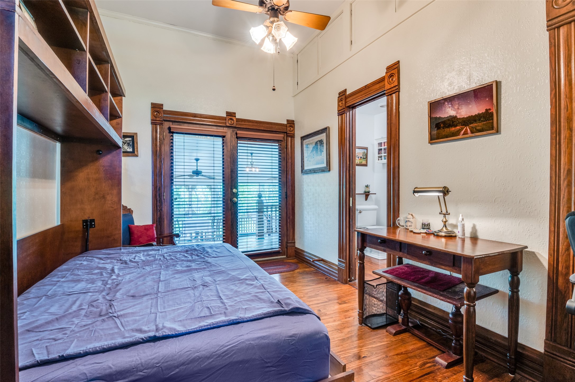 1112 W Jefferson Street Waxahachie TX 75165
