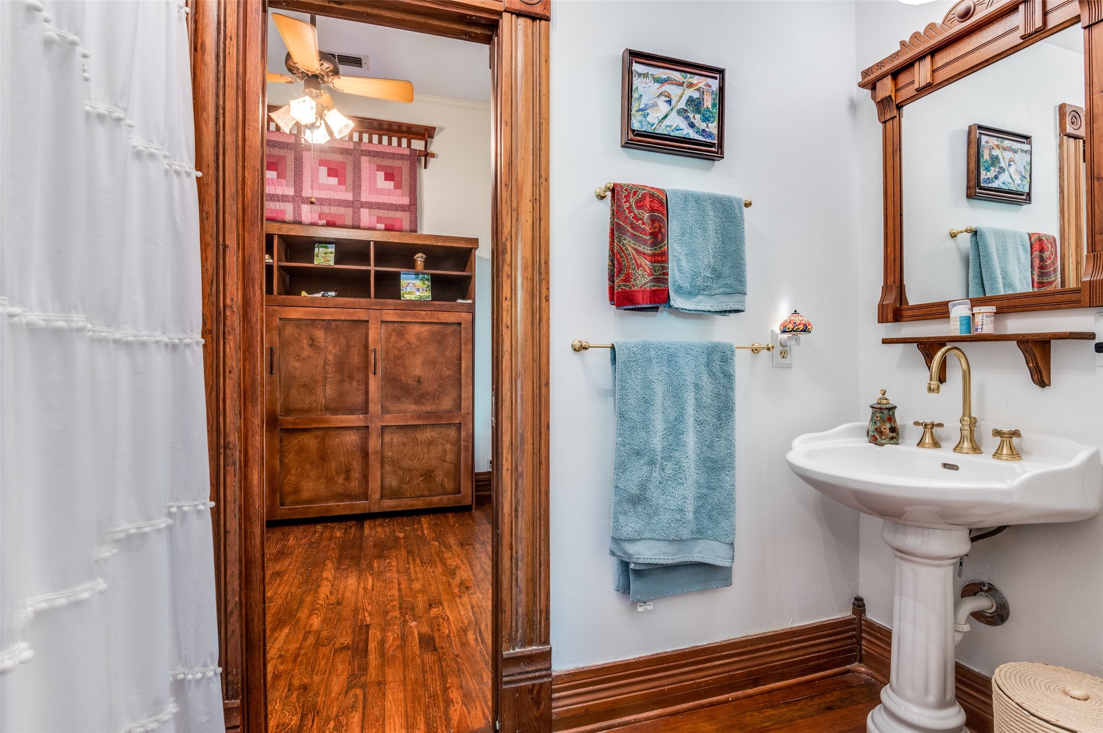 1112 W Jefferson Street Waxahachie TX 75165