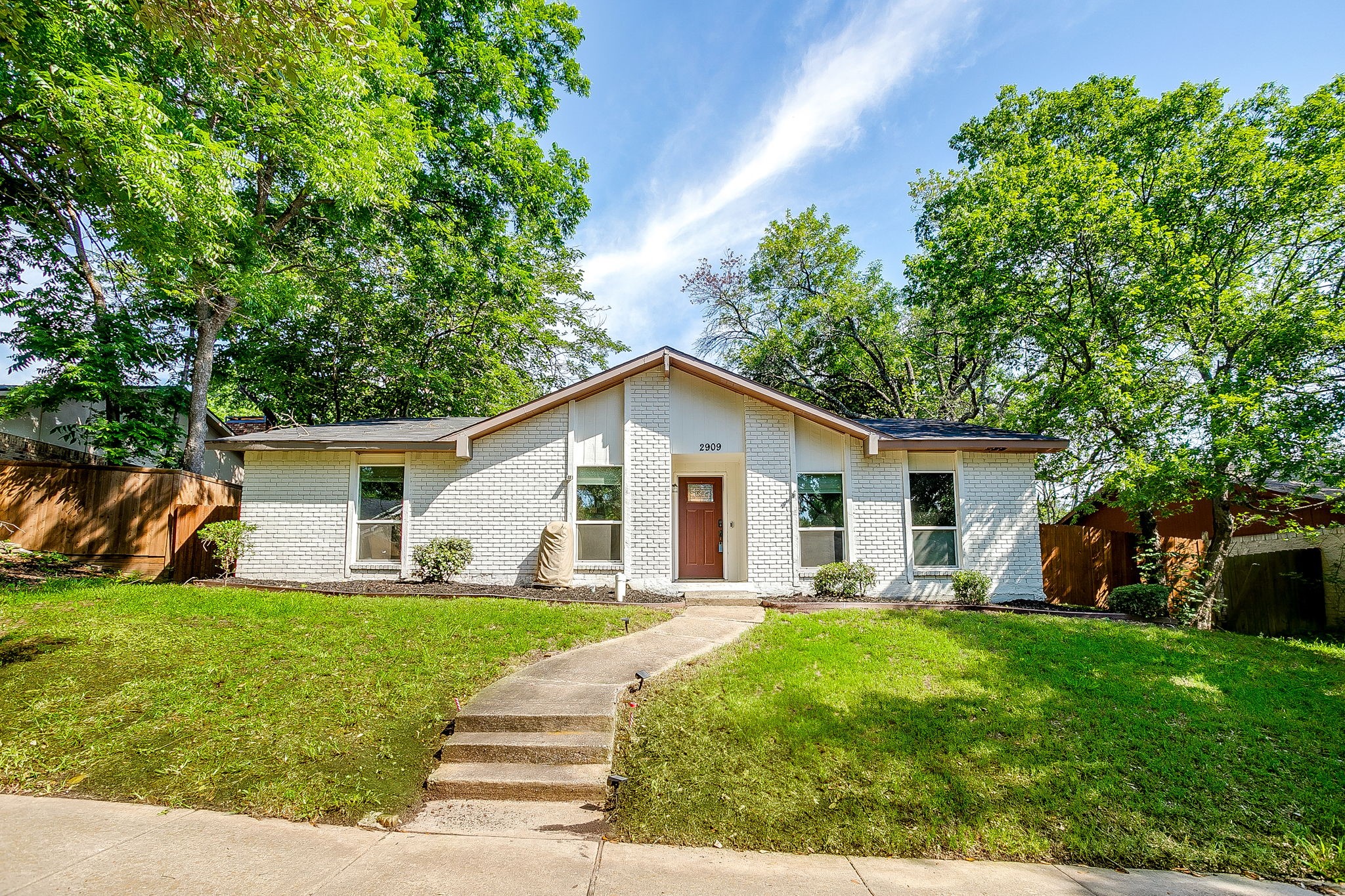 2909 Clover Valley Drive Garland TX 75043