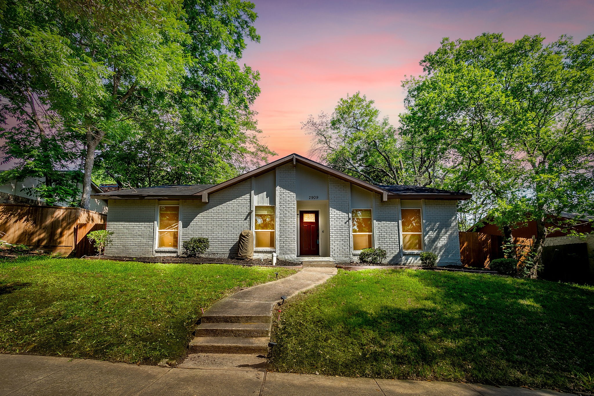 2909 Clover Valley Drive Garland TX 75043