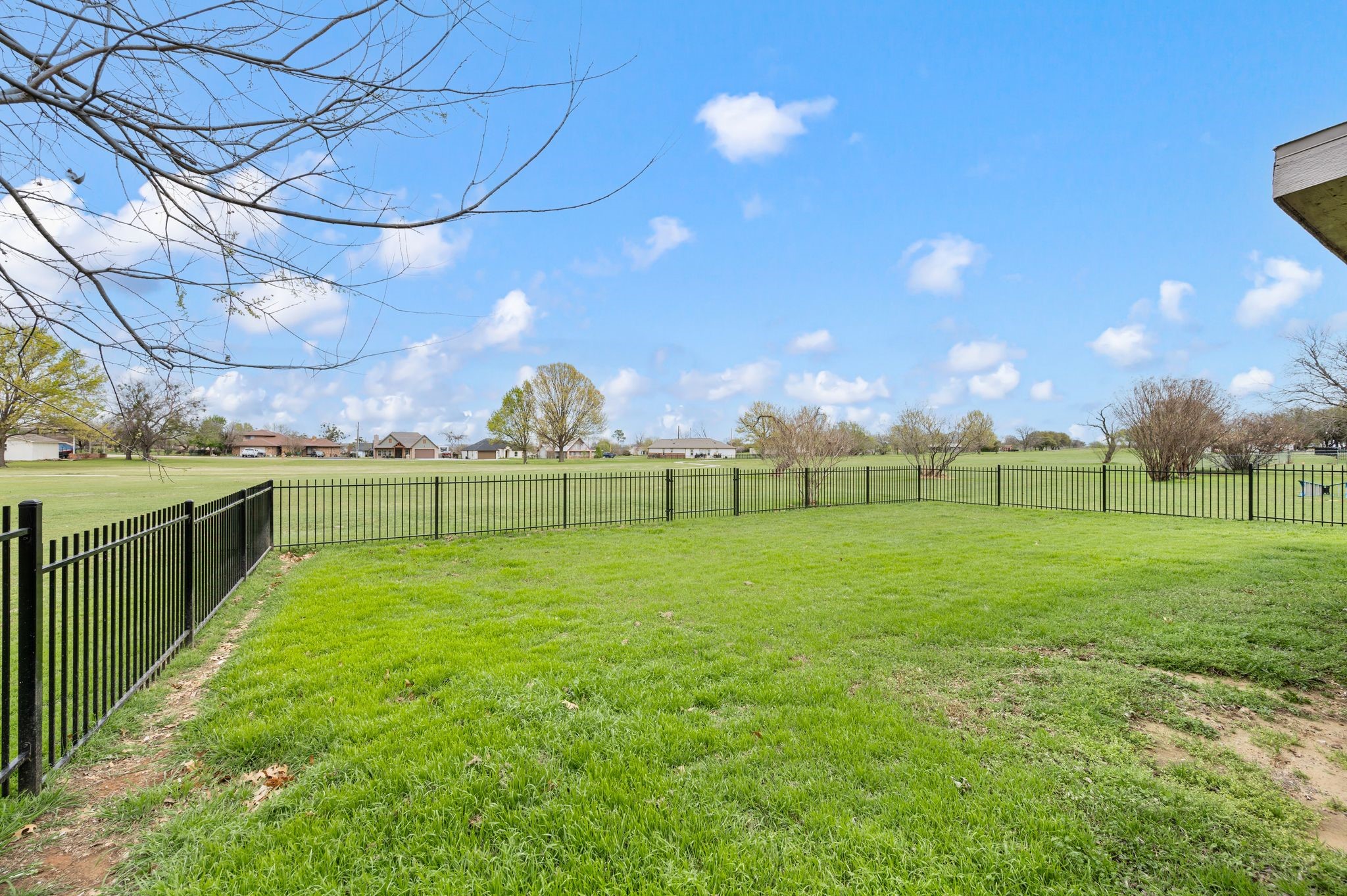 240 Half Moon Way Runaway Bay TX 76426