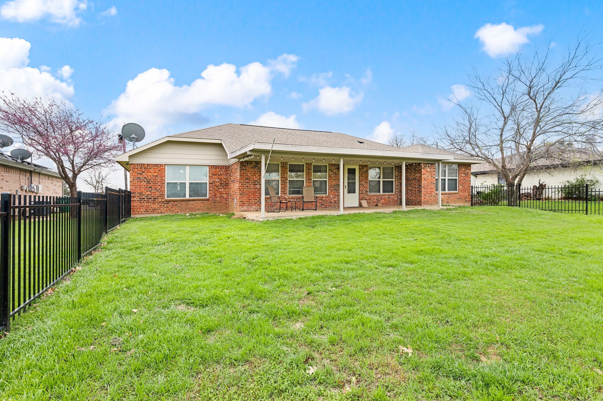 240 Half Moon Way Runaway Bay TX 76426