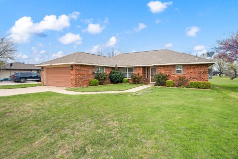 240 Half Moon Way Runaway Bay TX 76426