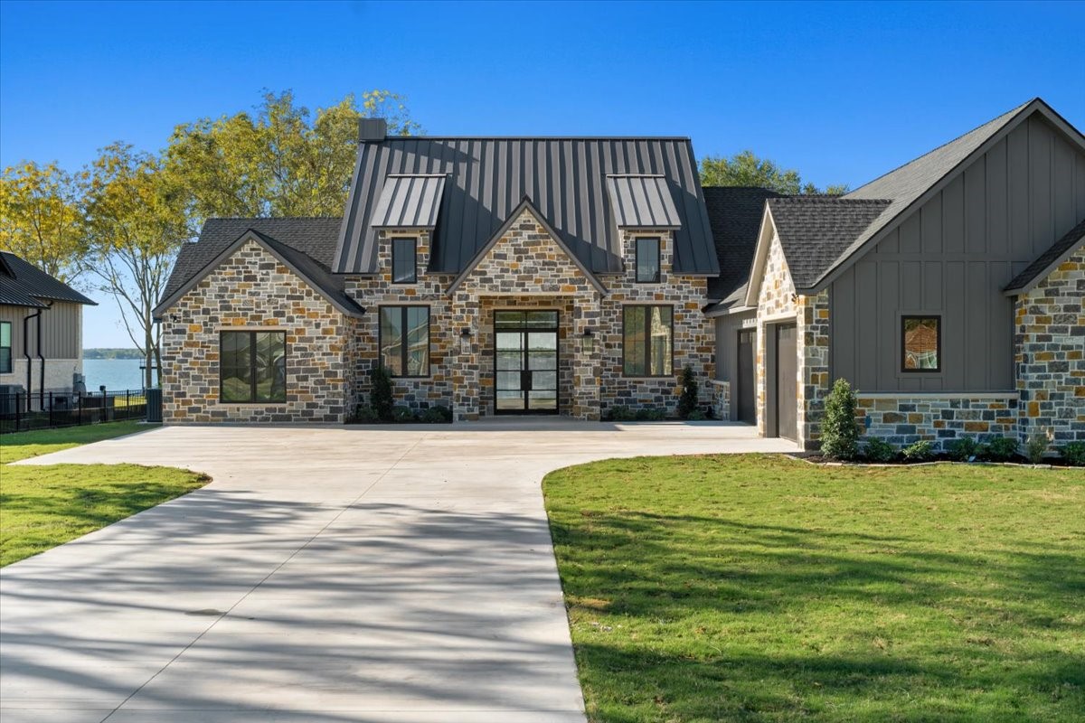 Corsicana TX, 1194 The Shores Drive