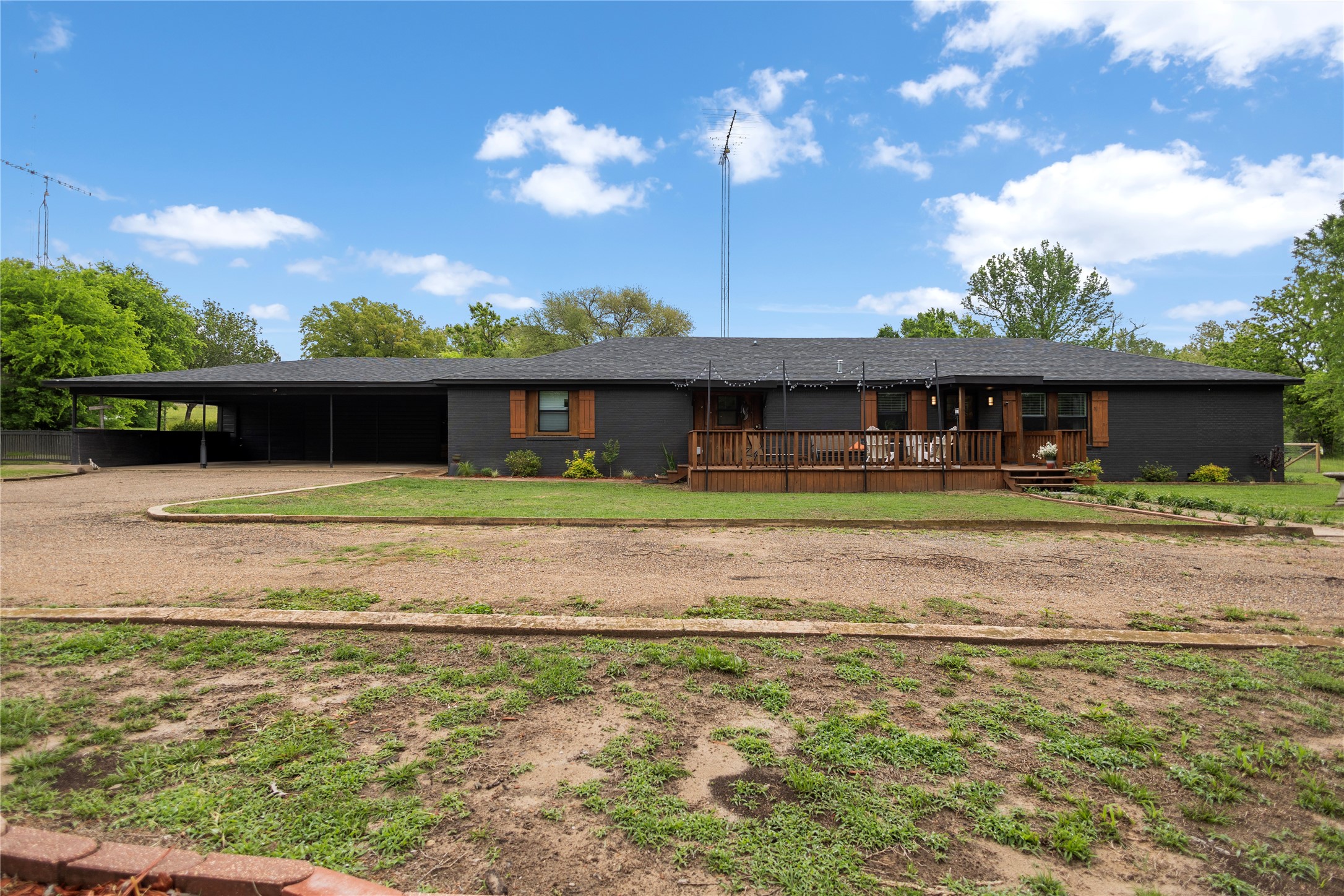 997 Vz County Road 4810 Ben Wheeler TX 75754