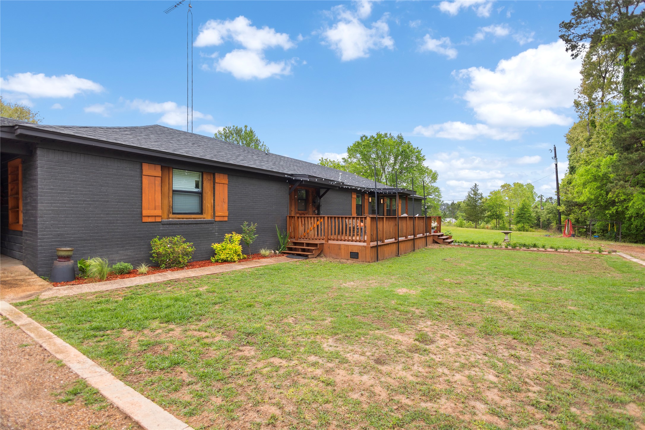 997 Vz County Road 4810 Ben Wheeler TX 75754