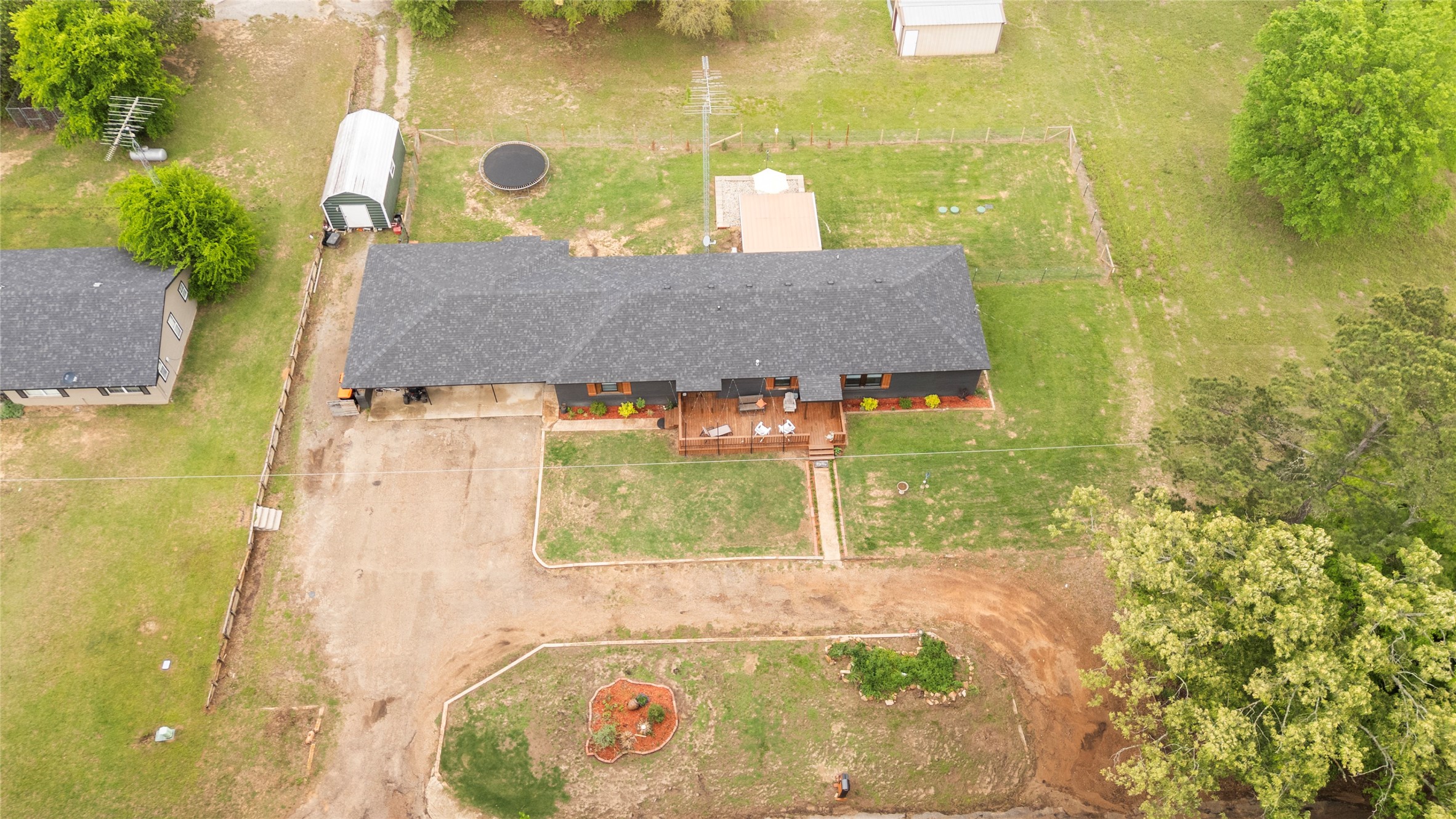 997 Vz County Road 4810 Ben Wheeler TX 75754