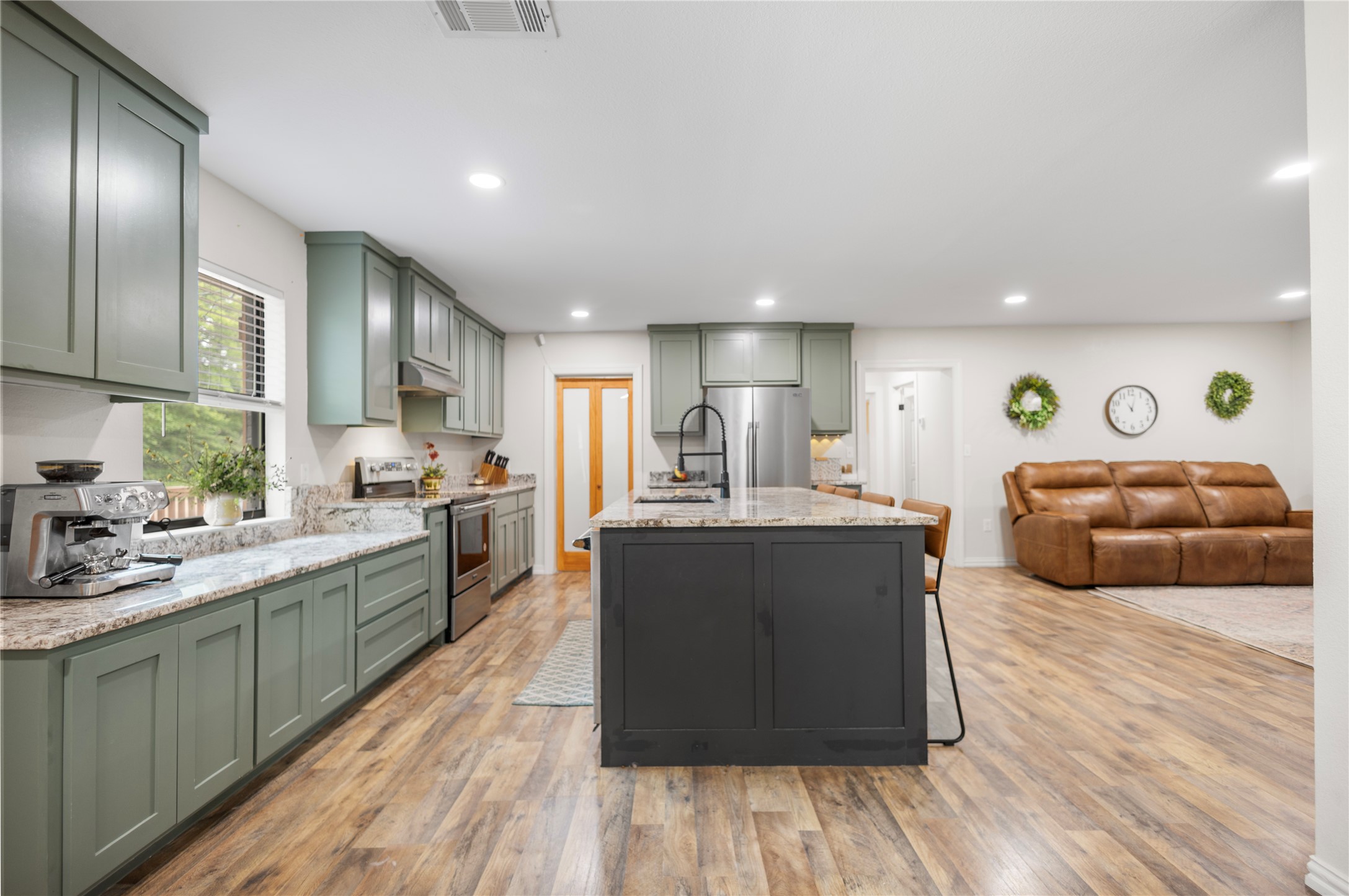 997 Vz County Road 4810 Ben Wheeler TX 75754