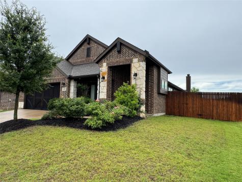 1913 Maplewood Drive Glenn Heights TX 75154