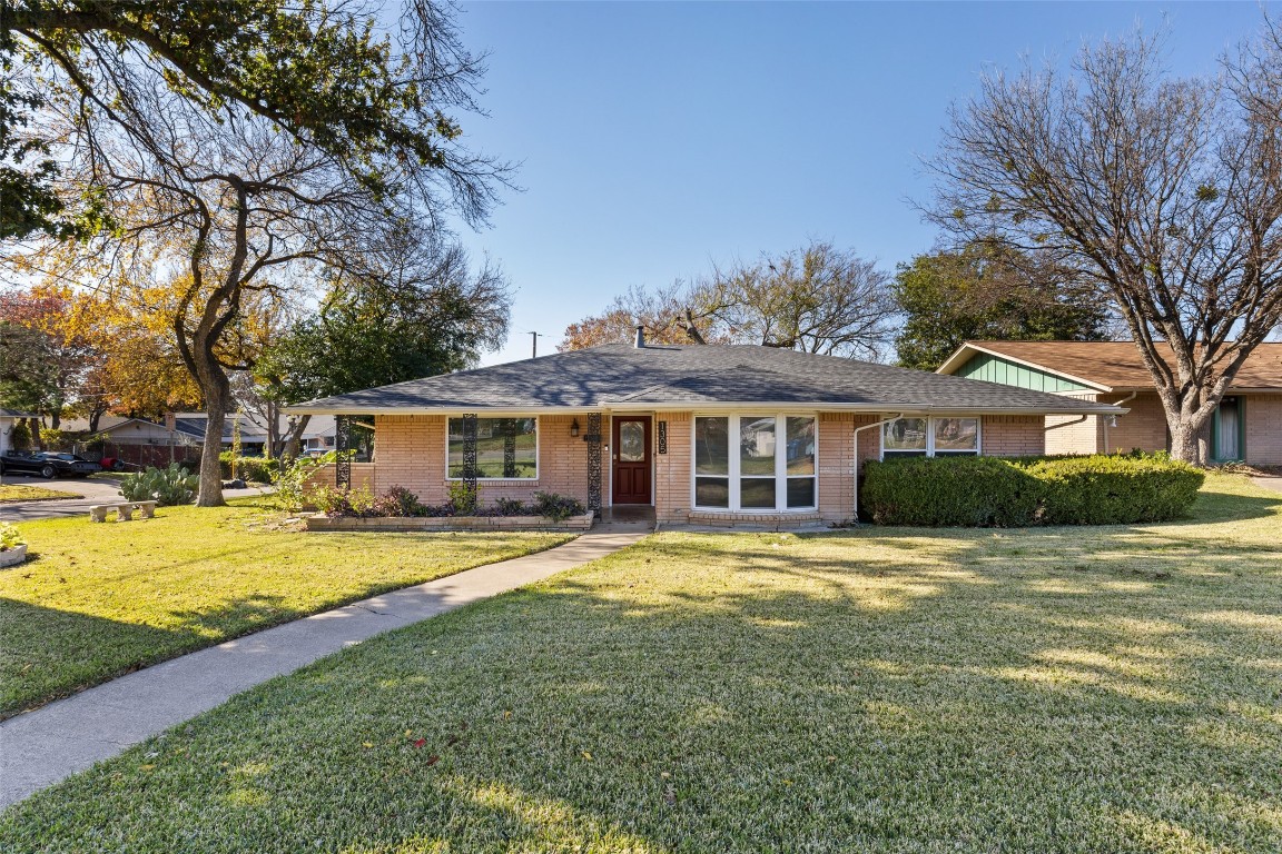 1305 Stevens Ridge Drive Dallas TX 75211