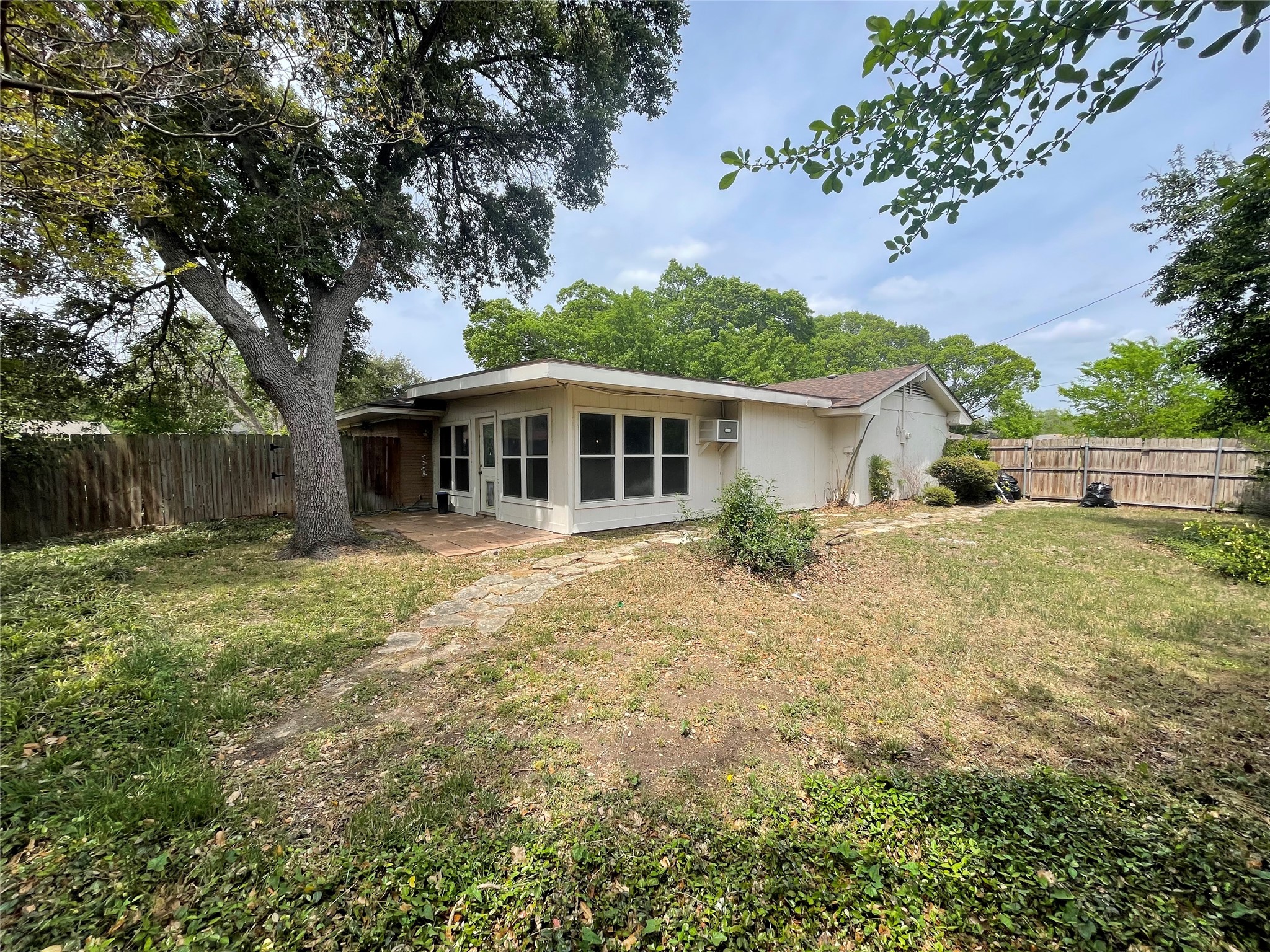5300 Lake Crest Drive Waco TX 76710