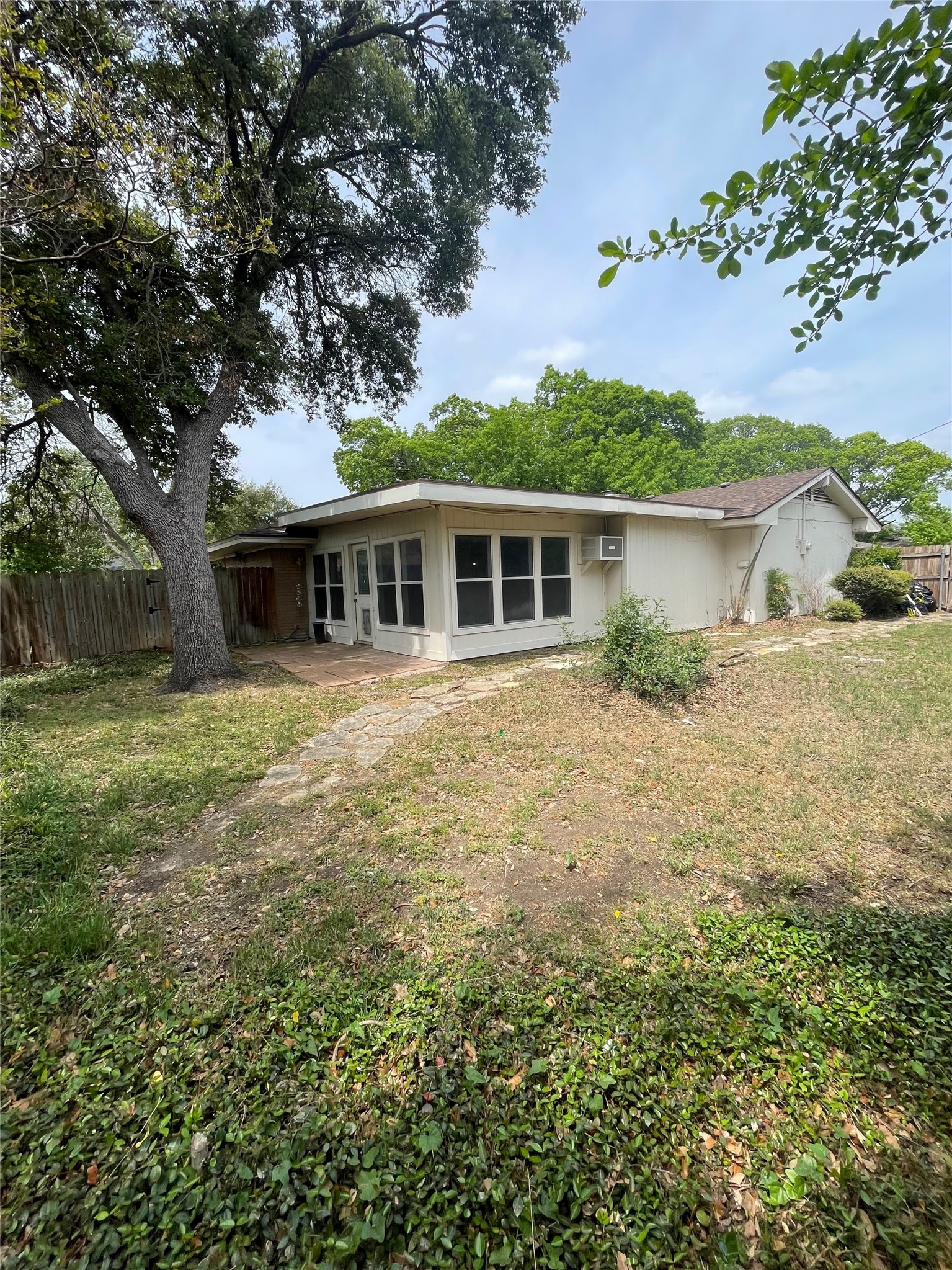 5300 Lake Crest Drive Waco TX 76710