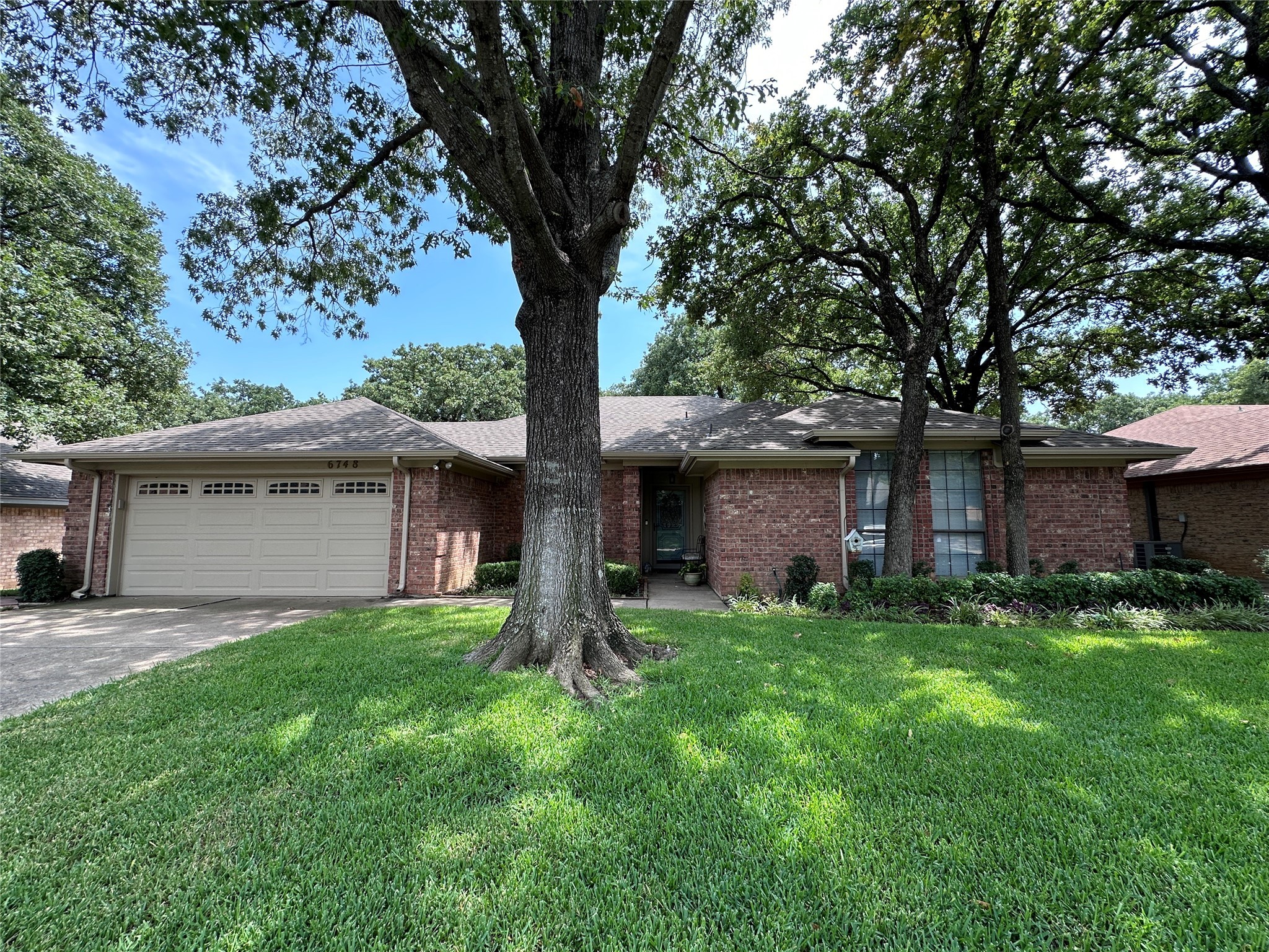 6748 Inwood Drive North Richland Hills TX 76182