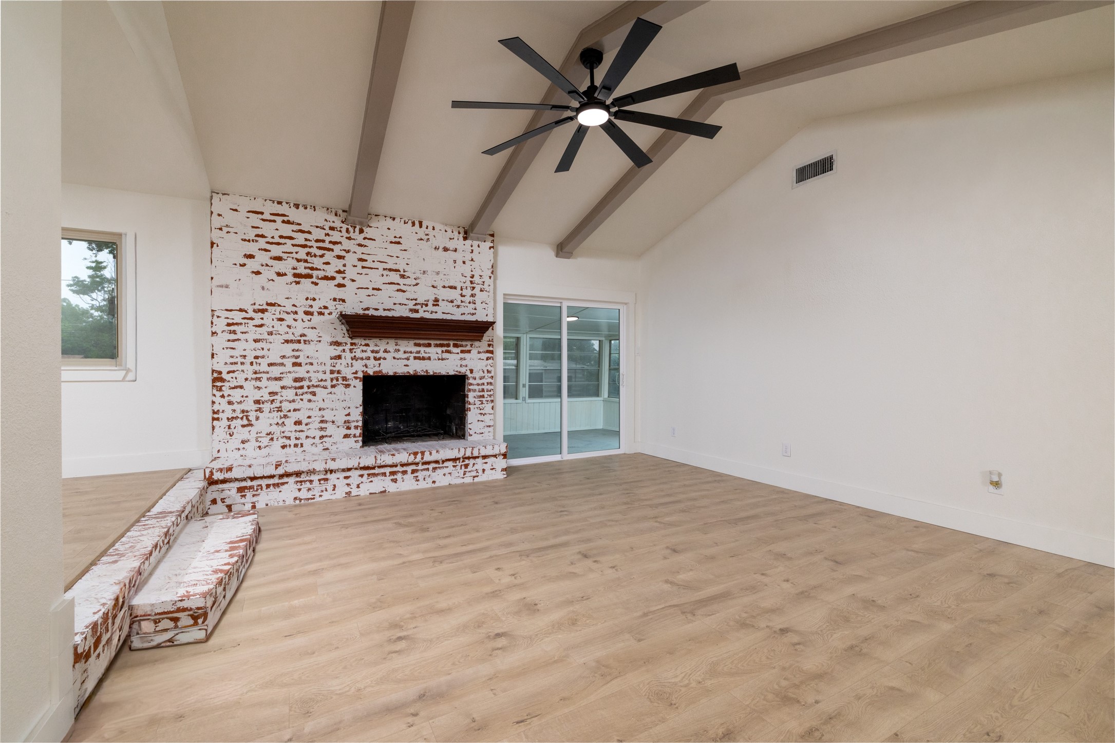 2004 York Drive Edgecliff Village TX 76134