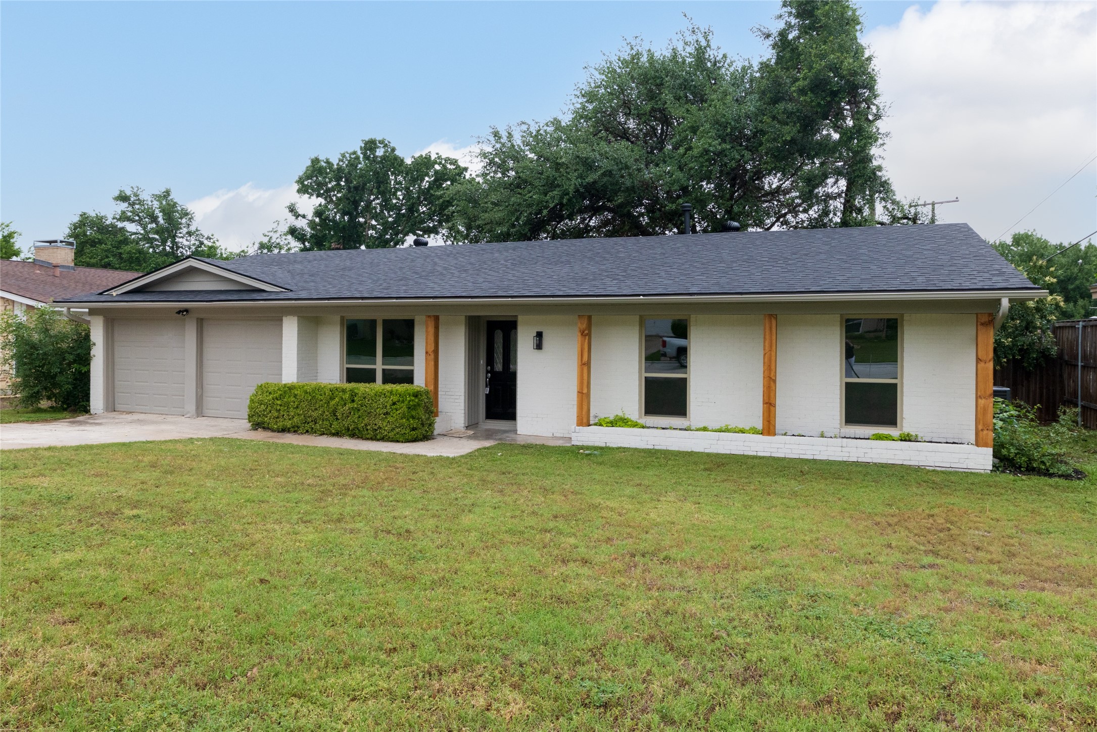 2004 York Drive Edgecliff Village TX 76134