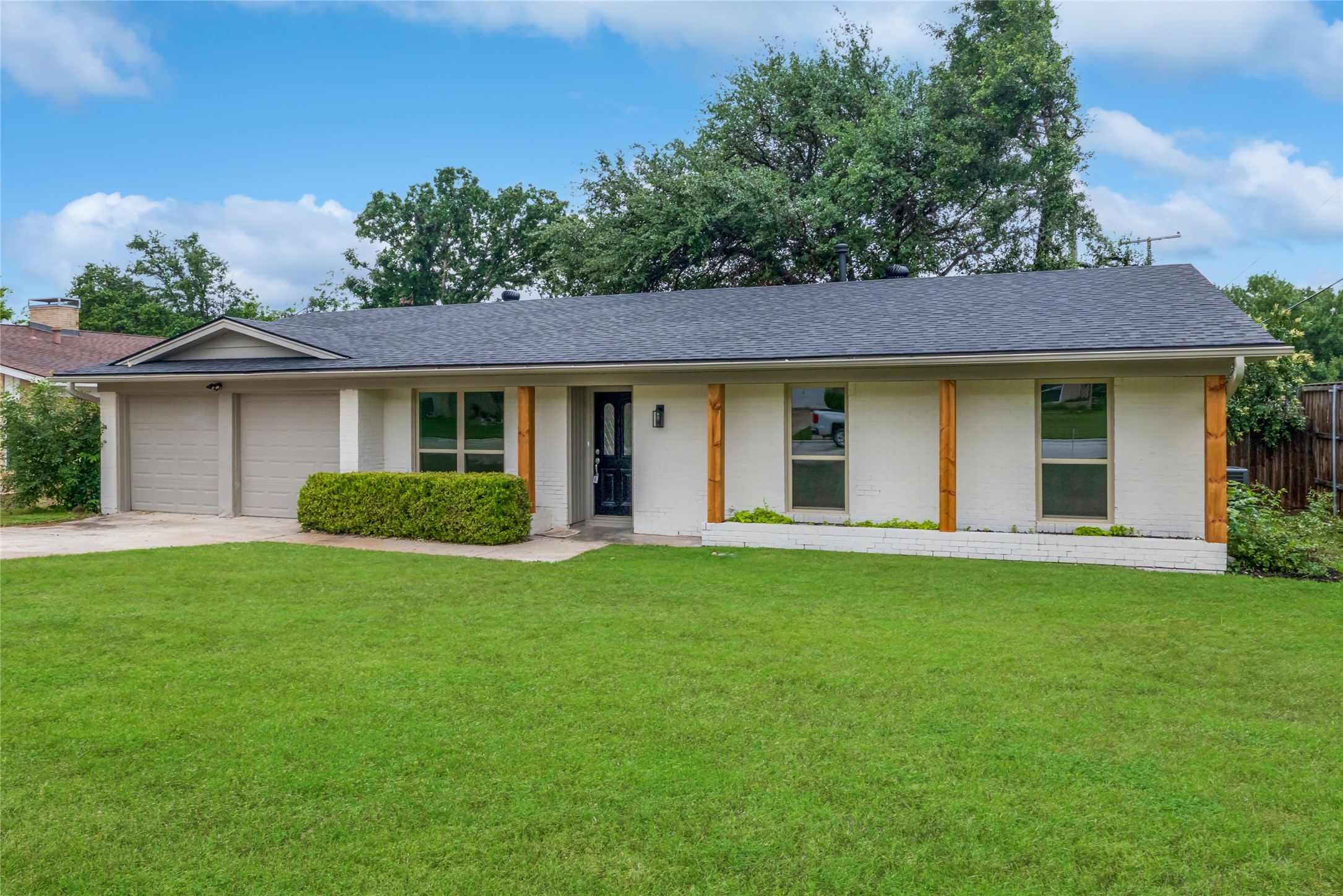 2004 York Drive Edgecliff Village TX 76134