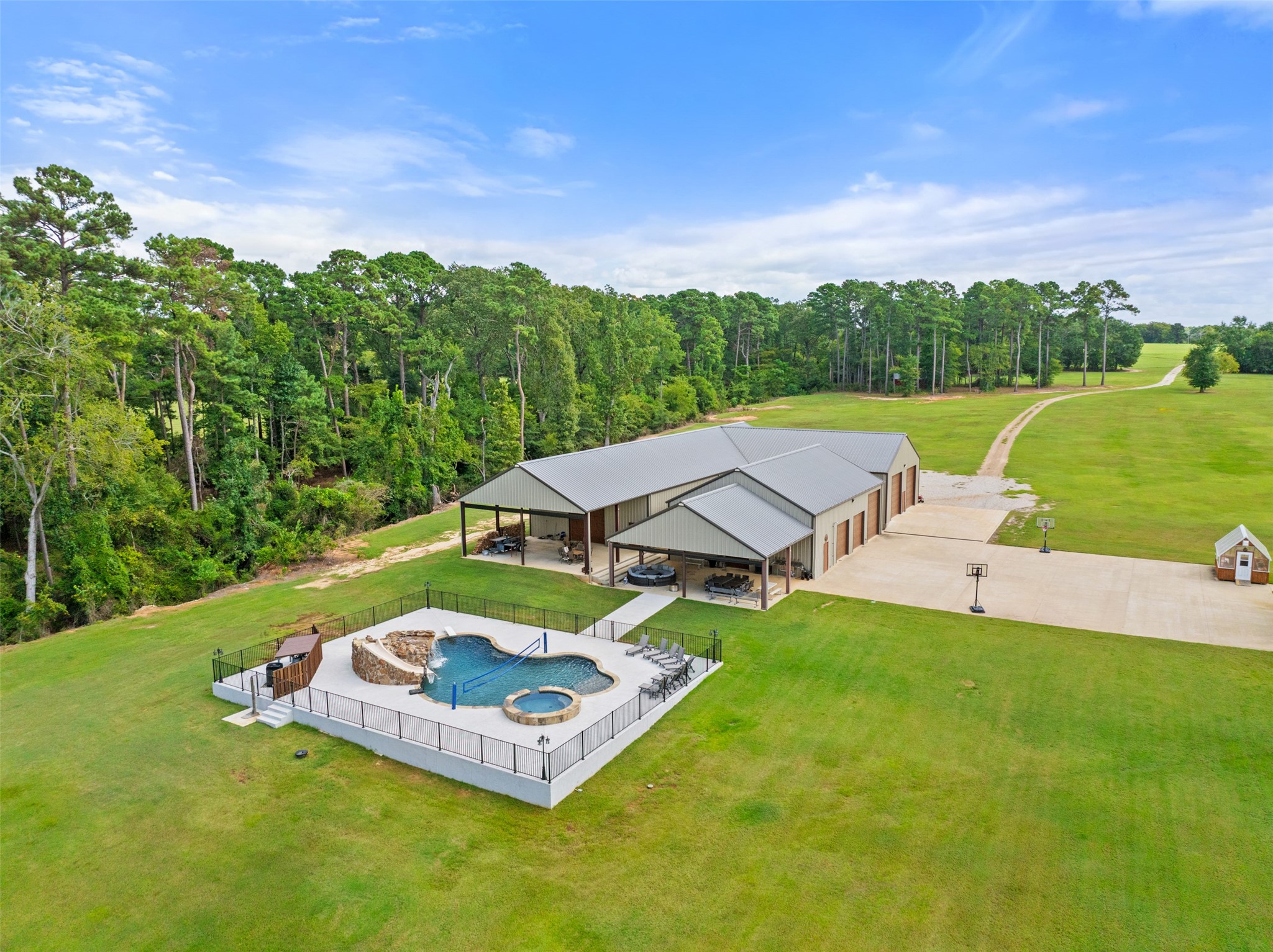 1147 Farm To Market 346 N Bullard TX 75757