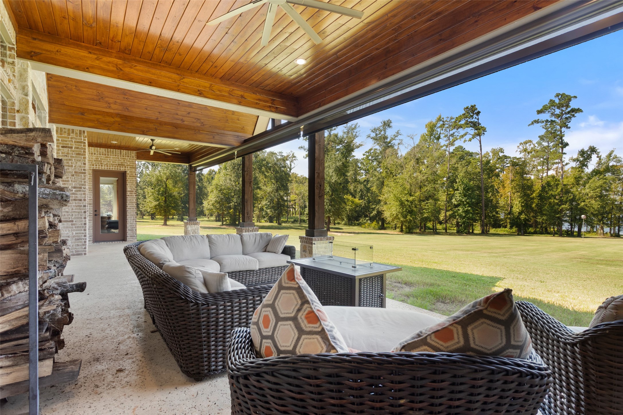 1147 Farm To Market 346 N Bullard TX 75757