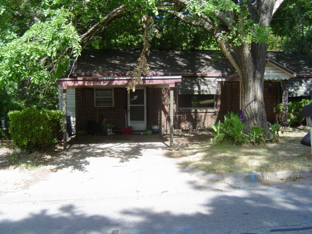 512 N Merrimac Street Weatherford TX 76086
