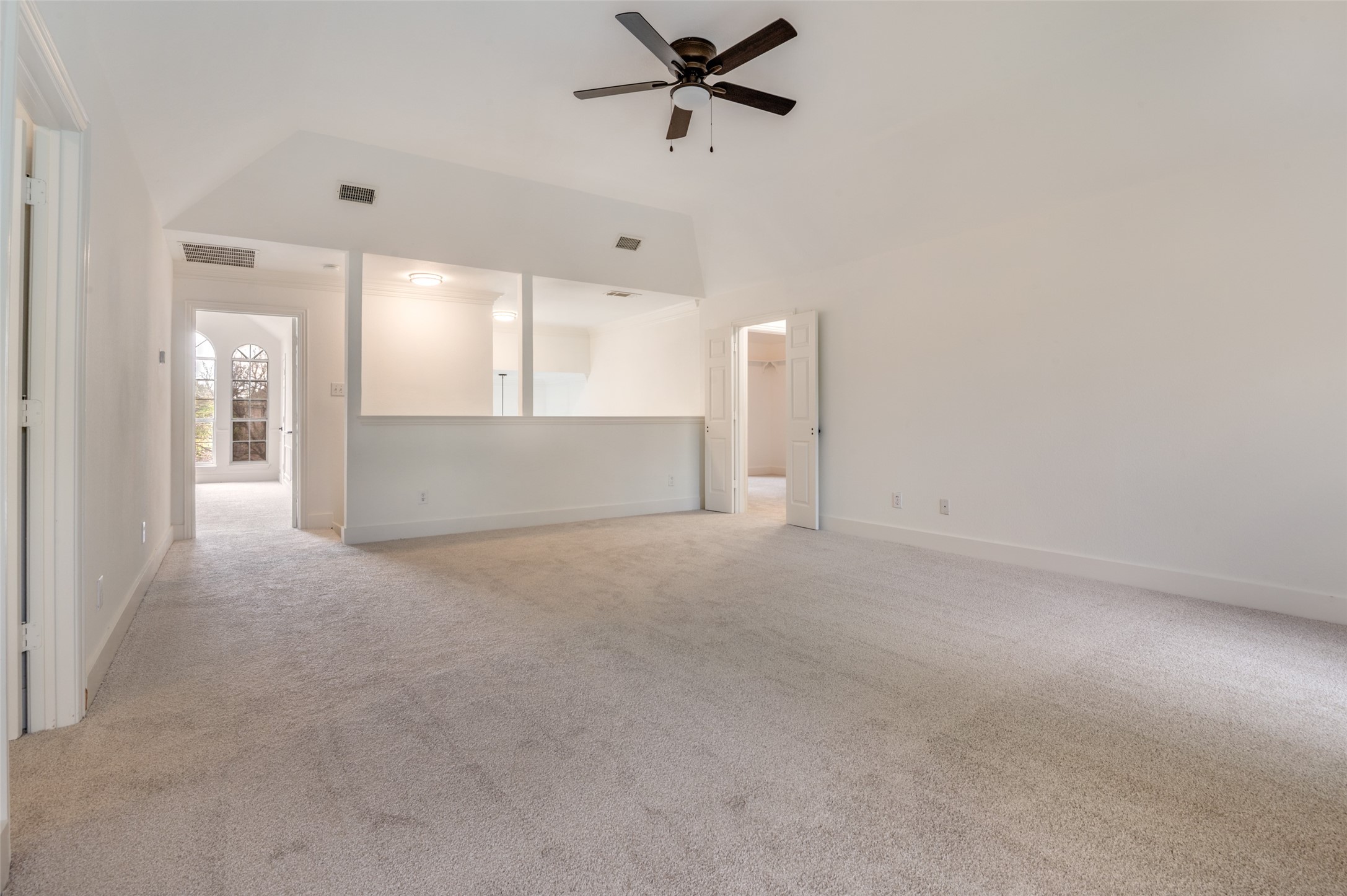 6215 Kingswood Drive Arlington TX 76001